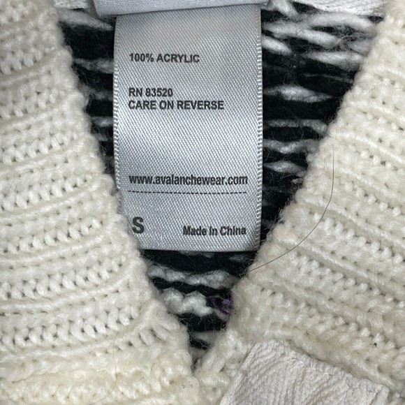 AvalancheNordic Toggle Cardigan Sweater Hooded Small Black White Fair Isle Knit - Picture 6 of 14